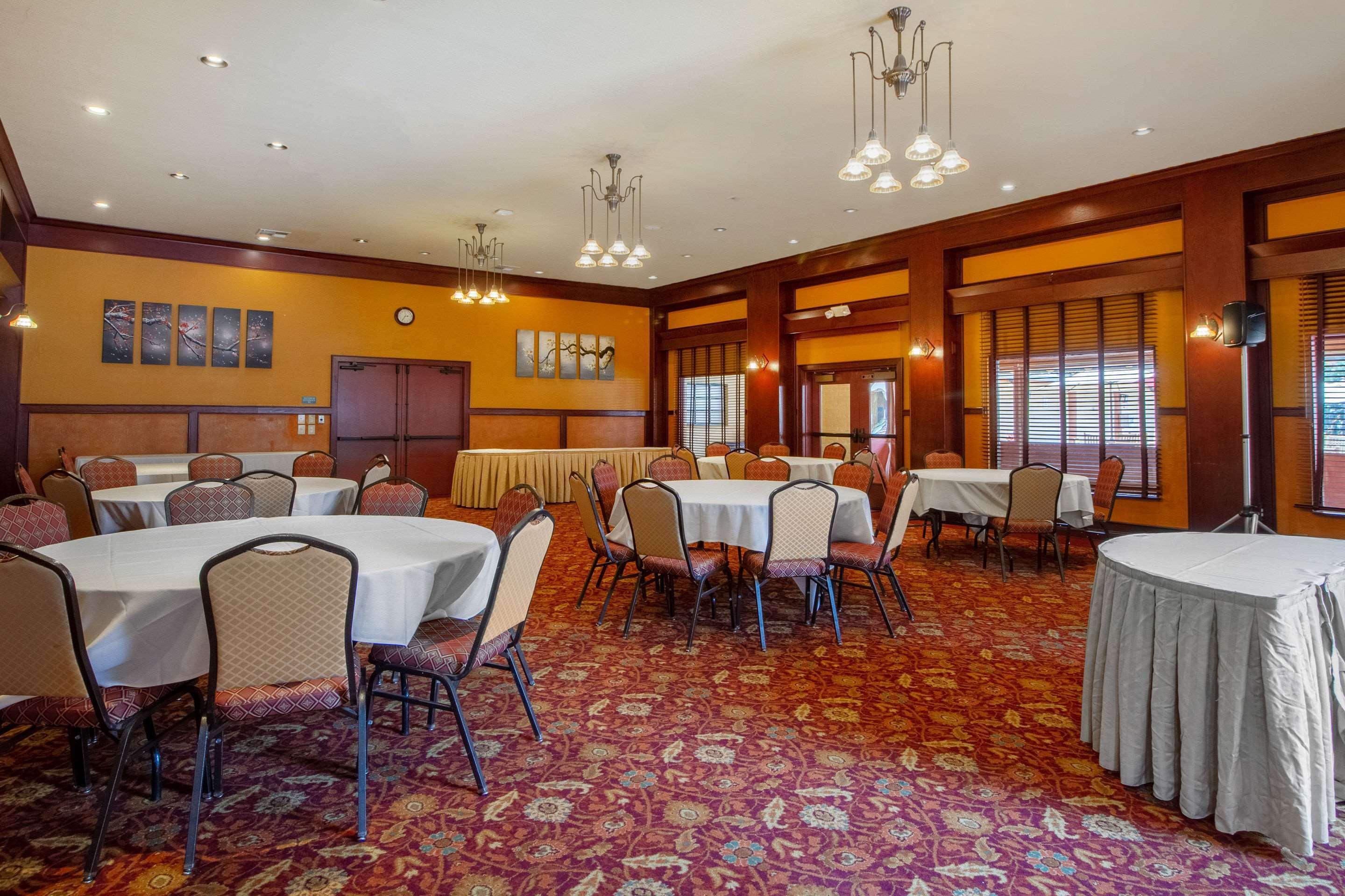 Inn Marin And Suites, Ascend Hotel Collection ナヴァト エクステリア 写真