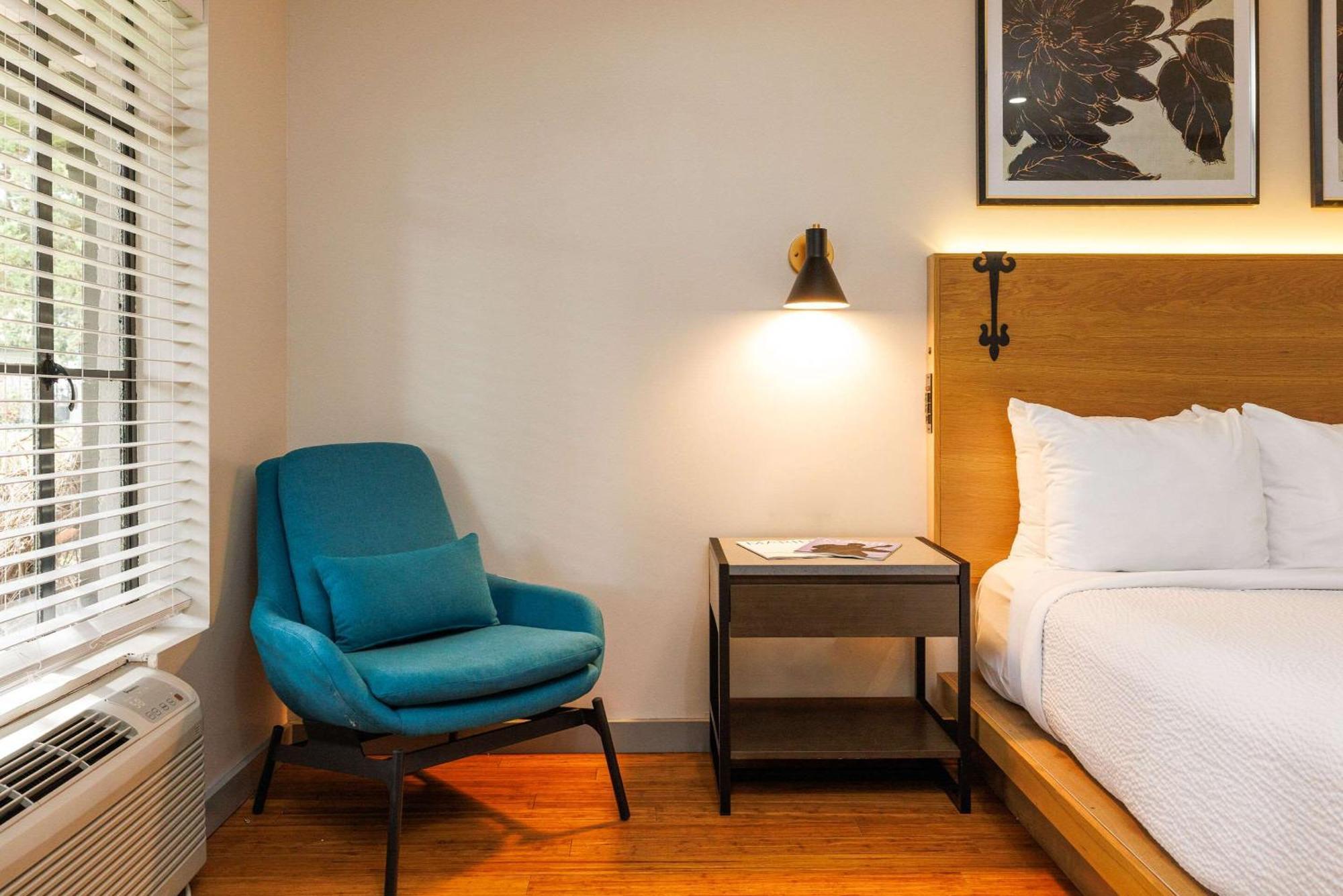Inn Marin And Suites, Ascend Hotel Collection ナヴァト エクステリア 写真