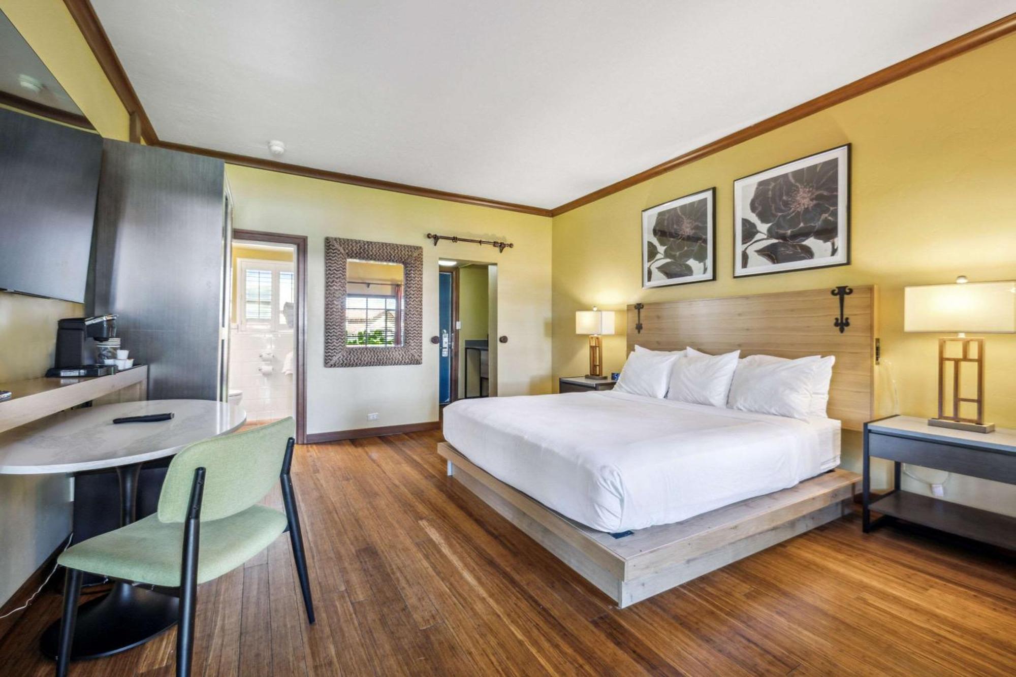 Inn Marin And Suites, Ascend Hotel Collection ナヴァト エクステリア 写真